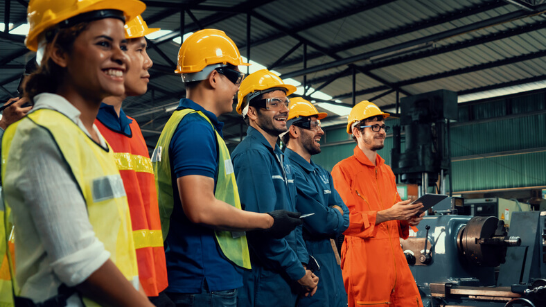 construction workers in Canada